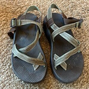 Men’s green chacos
